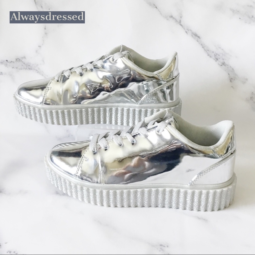 Qupid Chrome Sneaker
